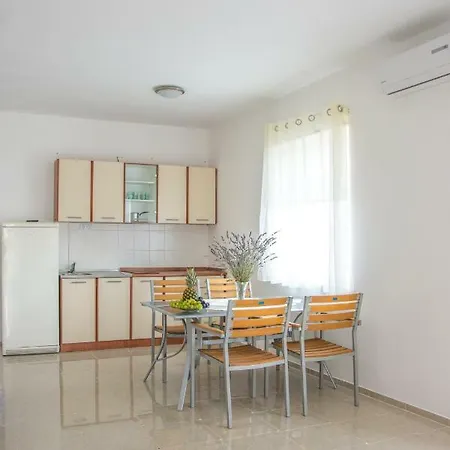 Apartment Rezidencija Ab